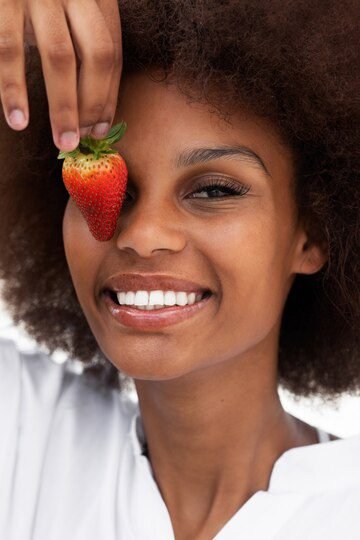 The Role of Vitamin C in Maintaining Healthy Teeth and Gums