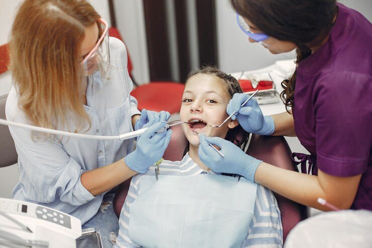 Dental Care for Teens: Navigating Oral Health During Adolescence