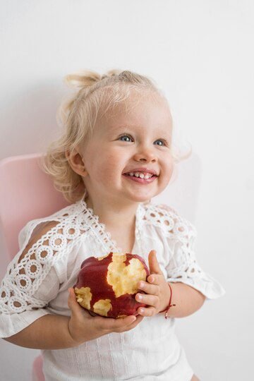 The Role of a Healthy Diet in Maintaining Baby Teeth