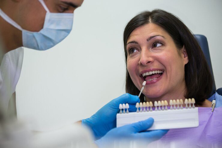 How does a dental bridge work?