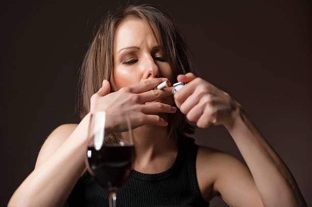 The Impact of Lifestyle Habits, such as Smoking and Alcohol Consumption, on the Oral Microbiome