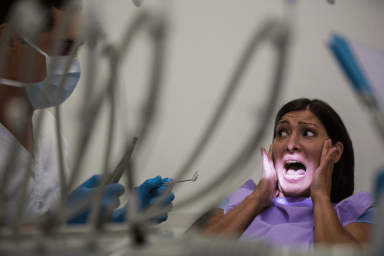 Do You Have a Dental Emergency? Signs, Symptoms, and What to Do