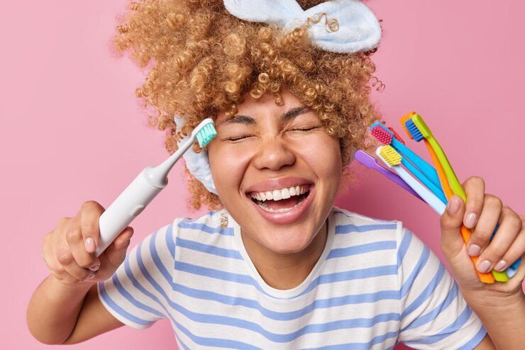 Choosing the Right Toothbrush and Toothpaste