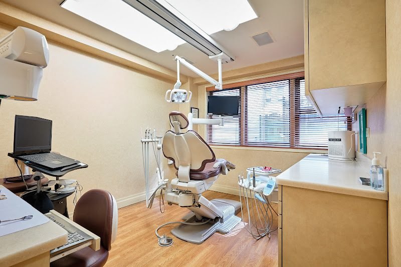 212 Smiling Cosmetic Dentistry 5