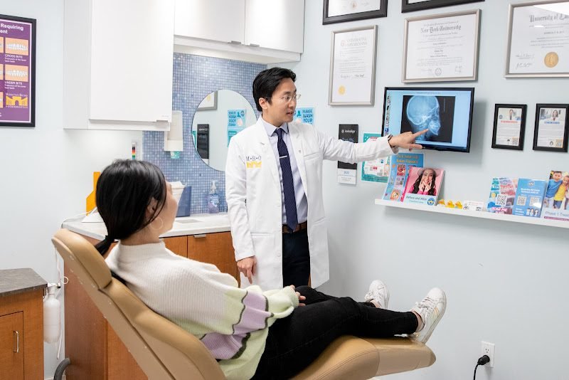 Diamond Braces Orthodontist: Braces & Invisalign 3