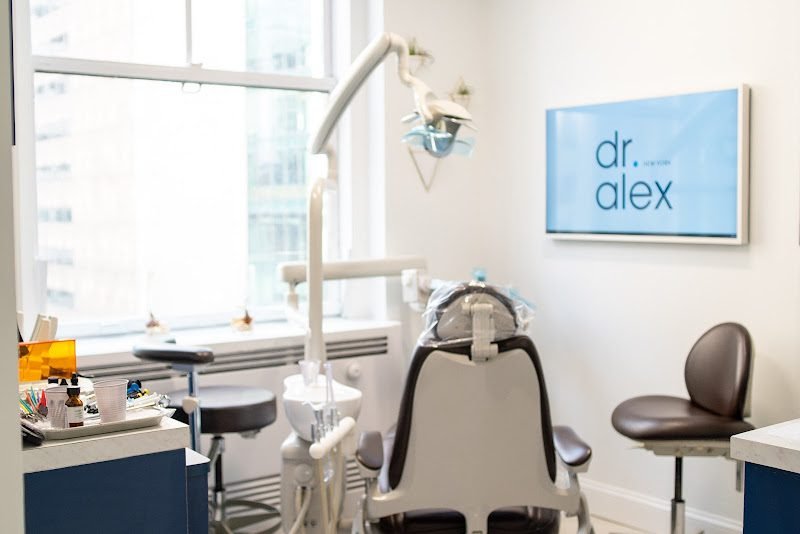 Dr. Alex Rubinov - NYC Cosmetic Dentist 4