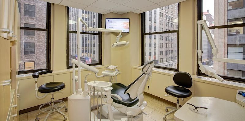 286 Madison Dental