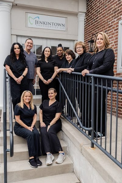 Barry P Levin, DMD Periodontist & Implant Dentist