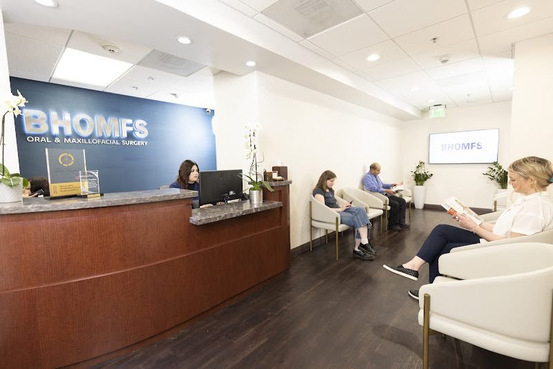 Beverly Hills Oral Maxillofacial Surgery & Dental Implants