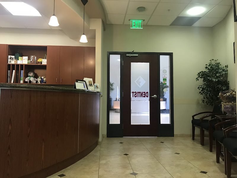 Chammas Tony G DMD, Cosmetic Prosthodontics and Implant Dentistry 2