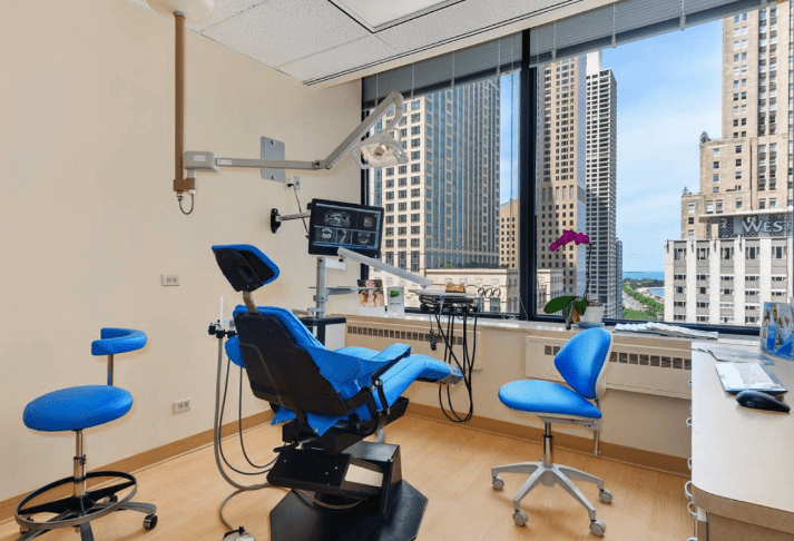Chicago Dental Solutions @ Chicago Dental Design 2