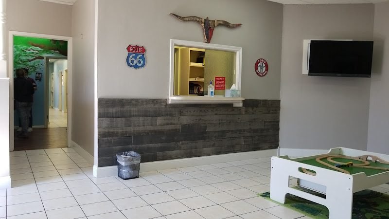 Children's Dentistry: Brian Hochstein, DDS