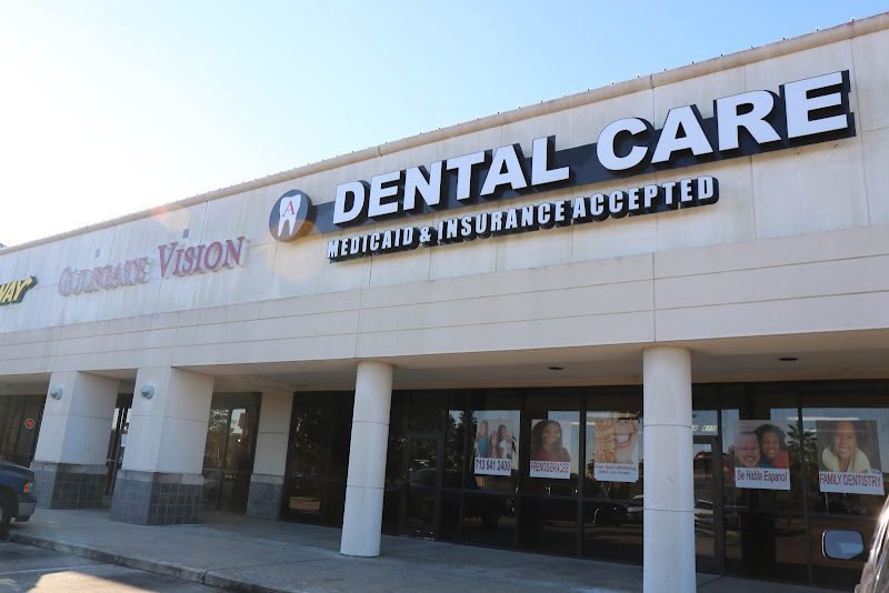 Dental Care and Implants of South East Houston (Formerly Known As: A Dental Care - Gulfgate)