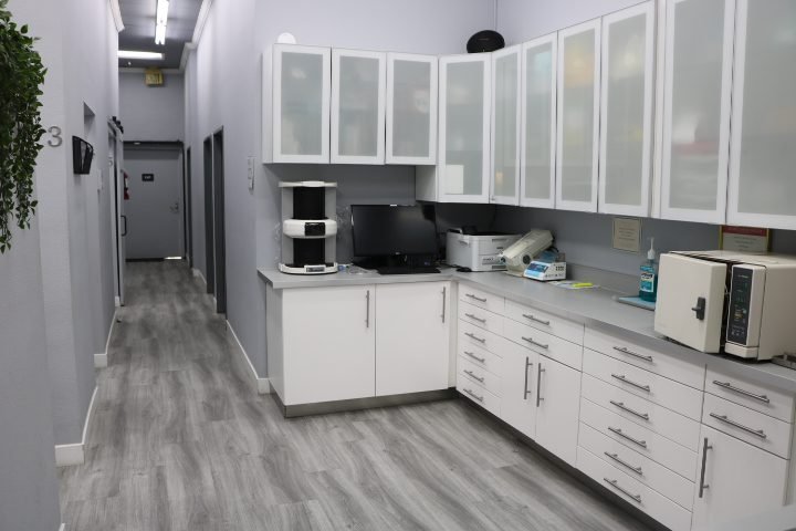 Dr. Andrei Souchitski, DDS Centro Medico & Dental Familiar