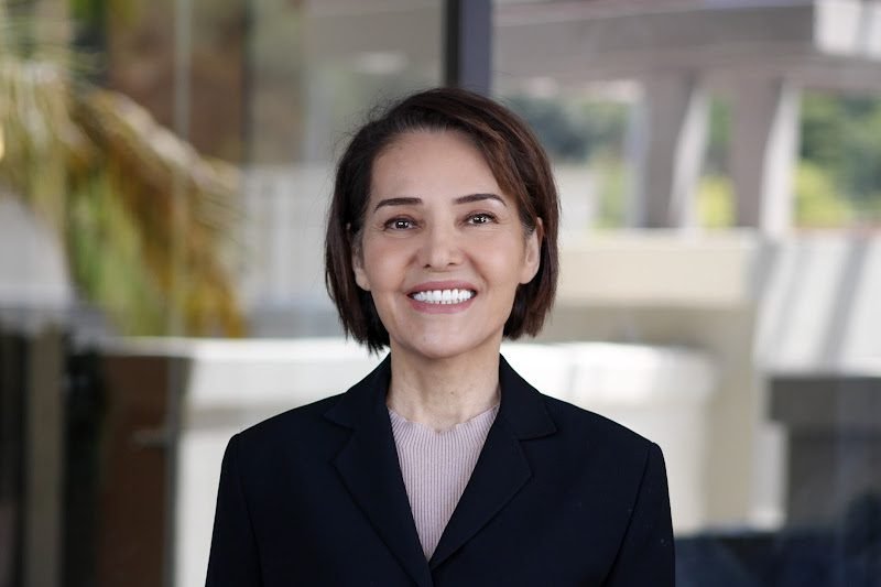 Dr. Brad W. Hunt, DDS 3