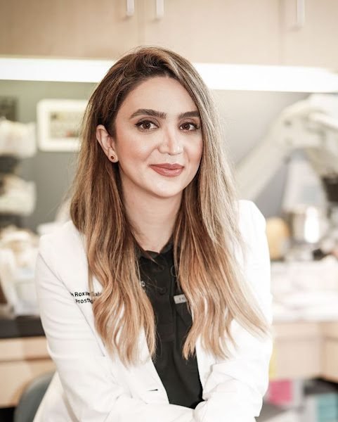 Dr. Roxanne Salavati