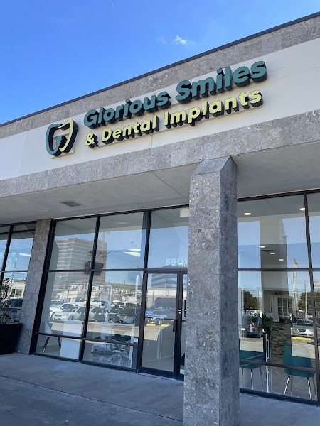 Glorious Smiles & Dental Implants
