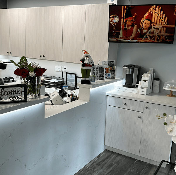 LA Smiles Dental Specialty Center