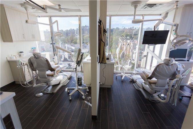 Northridge Emergency Dentist