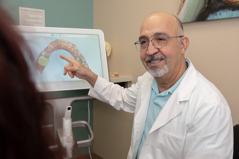 Phoenix Implant Clinic | Dr. Eddie Harsini, DDS All On 4