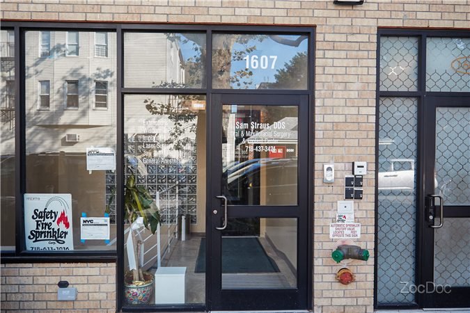 Strauss Periodontics