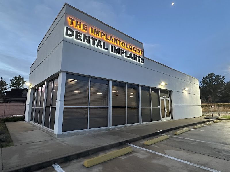 The Implantologist Dental Implants