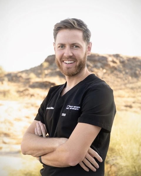 Valley Dentures and Implants