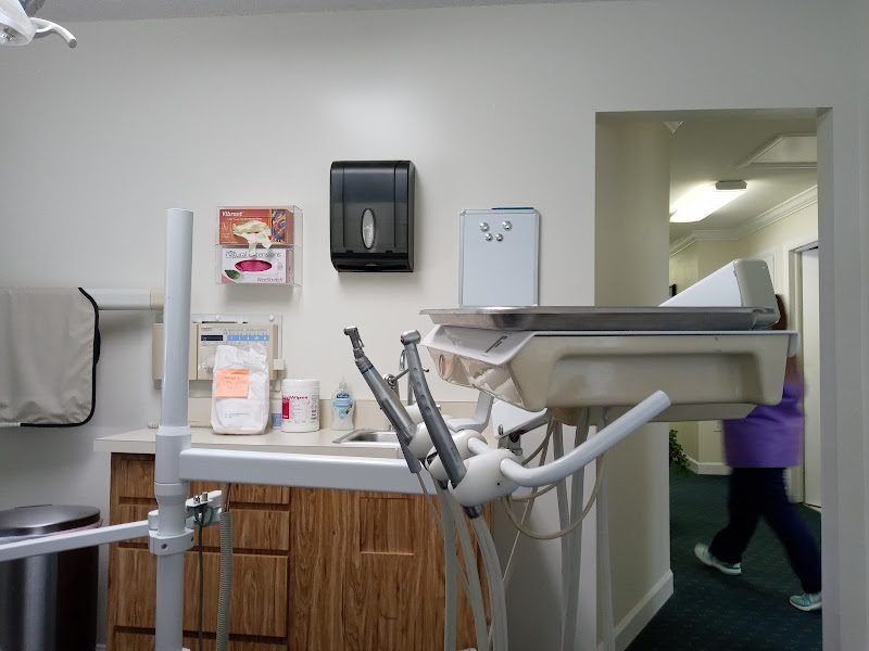 Carlos J Santiago DDS