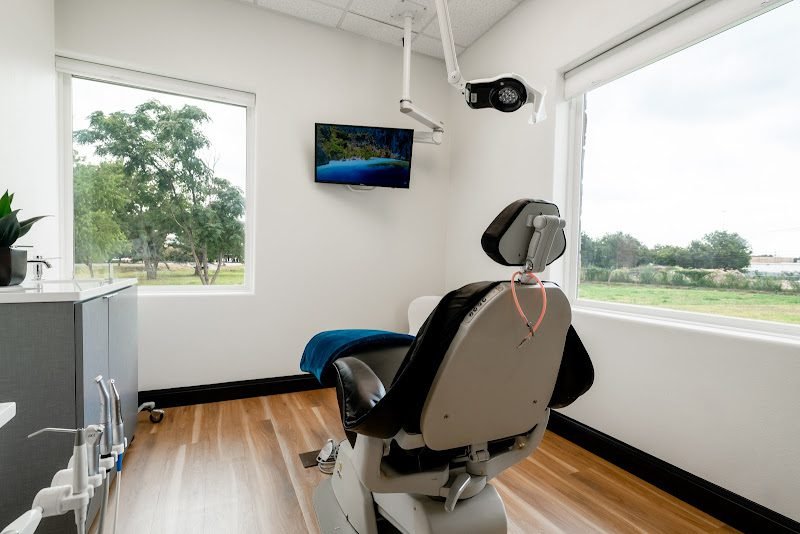 Lonestar Endodontics Assoc of Austin: M. Scott Monts DDS