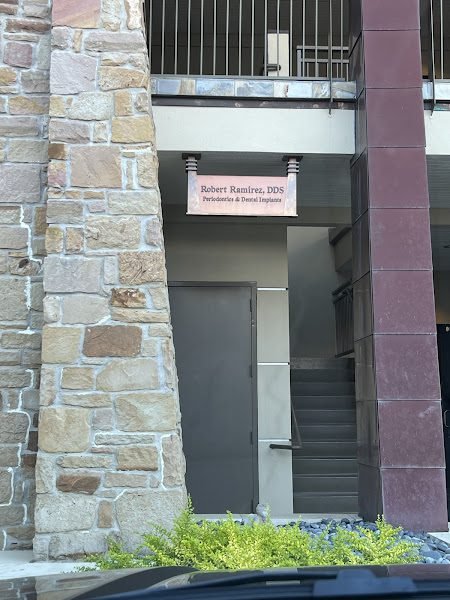 Melanie D Robinson DDS, MS 4