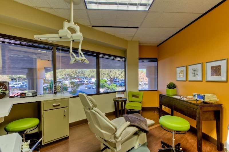 Robert Ramirez, DDS, MS 3