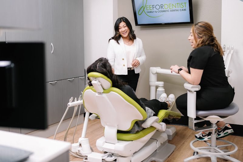 Dee for Dentist
