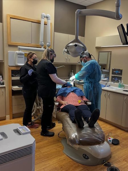 Implant & Laser Periodontal Surgery Center – El Paso 6