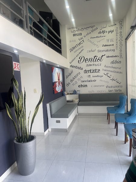International X Dental Clinic