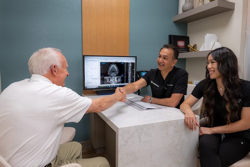 Lasting Smiles Dental Implant Center