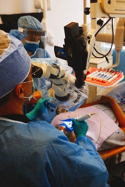 MicroSurgical Endodontics