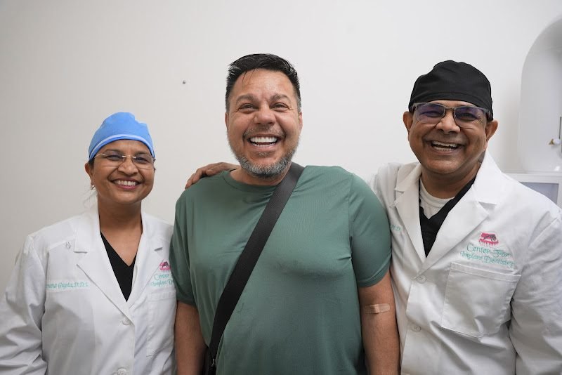 Nguyen , Binh DDS Periodontics Specialist / Implants