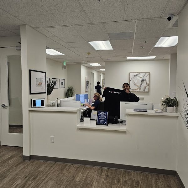 Nuvia Dental Implant Center