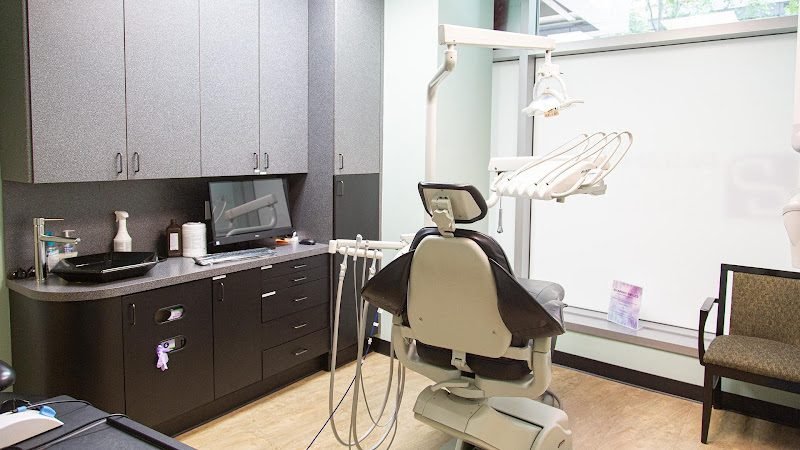 Paramount Dental Center