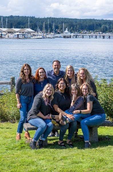 Peninsula Prosthodontics: Michael D. Brooks, DMD 4