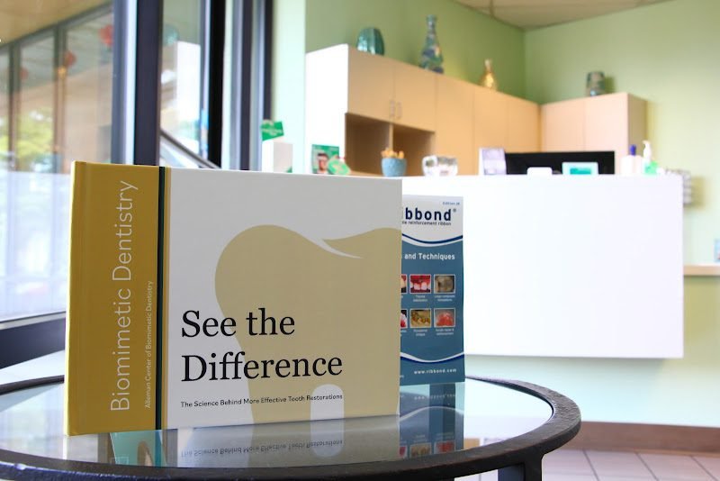 SMILES ON 35th - Seattle Dentist
