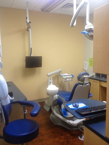 SMILEY DENTAL BOSTON - DENTIST IN ROSLINDALE 4