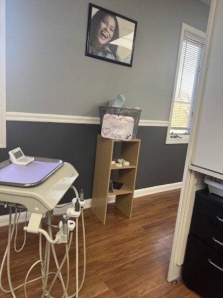 Scott Dentistry: Dr. Brooke Scott, DDS , Leonard S. Scott, DDS PC