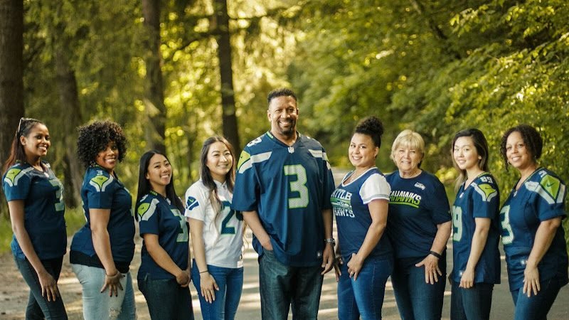 Seattle Braces C.Neil Nicholson DDS