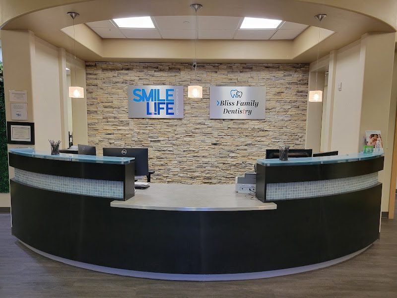 SmileLife Orthodontics