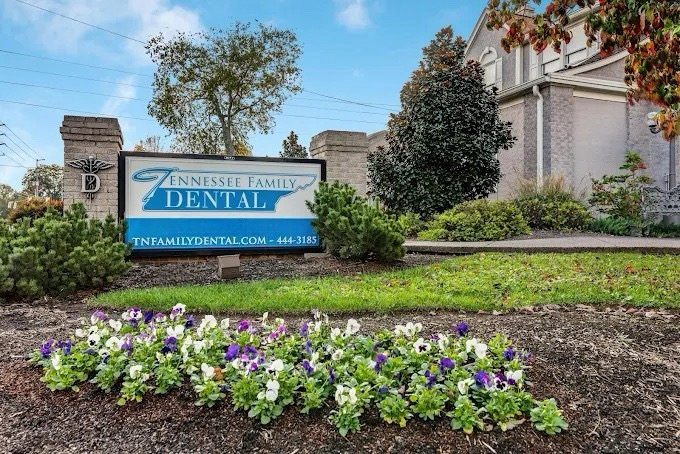 Tennessee Implant & Oral Surgery 4