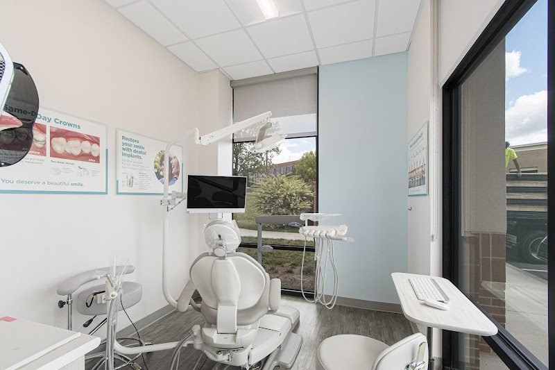 University Modern Dentistry