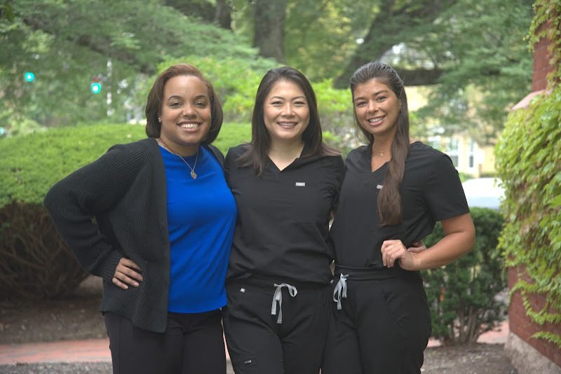 Wellesley Dental Implants & Periodontics 4