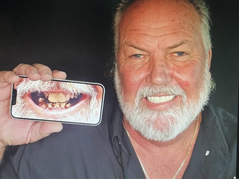 24 HOUR SMILES Dental Implant Center