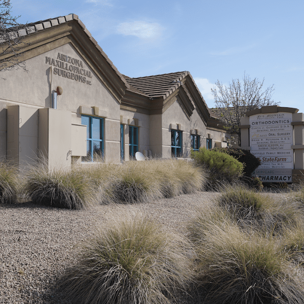 AZ Max Surgeons Oral & Maxillofacial Surgeons, Dental Implants & Wisdom Teeth